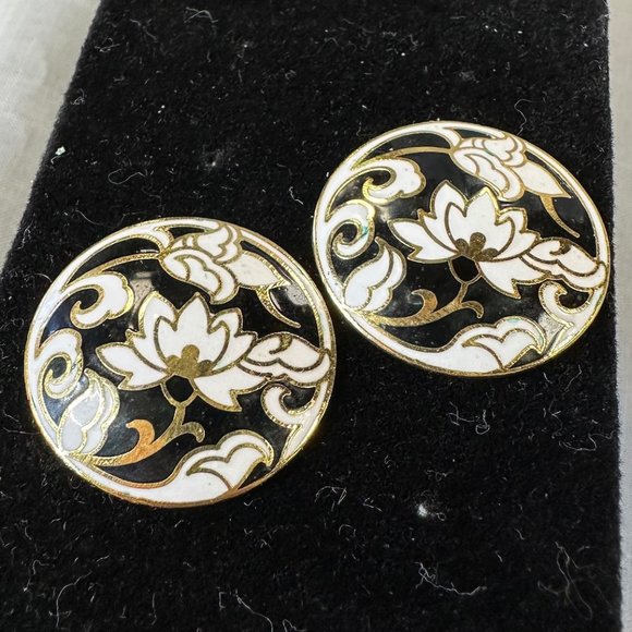 Vintage Cloisonne White, Black, and Gold Lotus Round Earrings - Picture 5 of 9